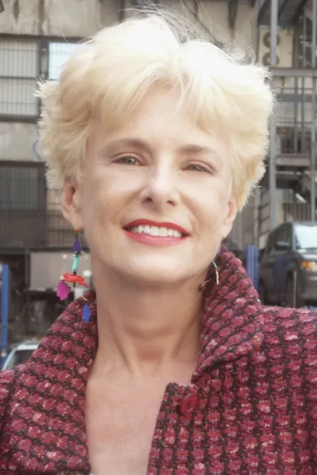 Обложка для Anne Carlisle