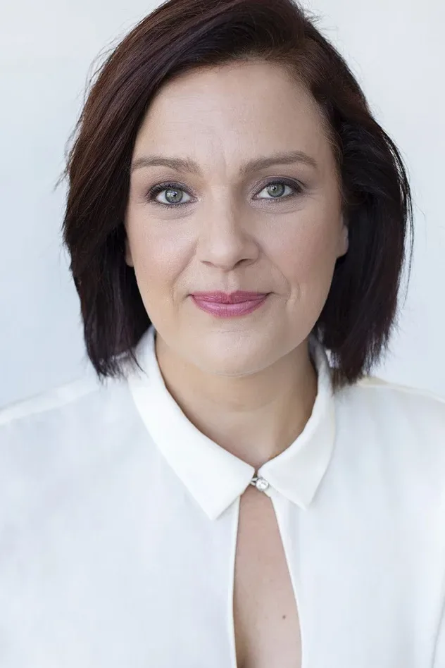 Imagen de portada para Julie Roussel