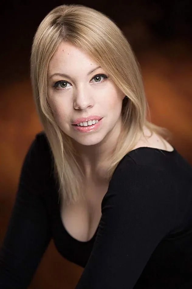 Imagen de portada para Lauren McGibbon
