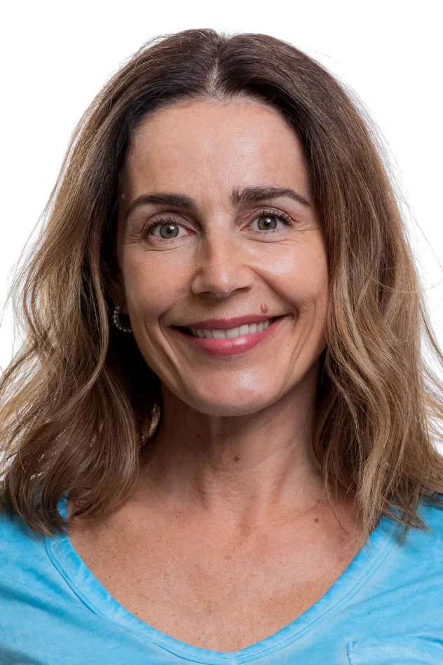 Cover image for Bárbara Rebolledo