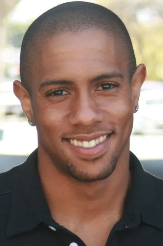 Imagen de portada para Russell Pitts