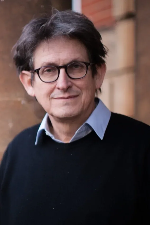 Cover image for Alan Rusbridger