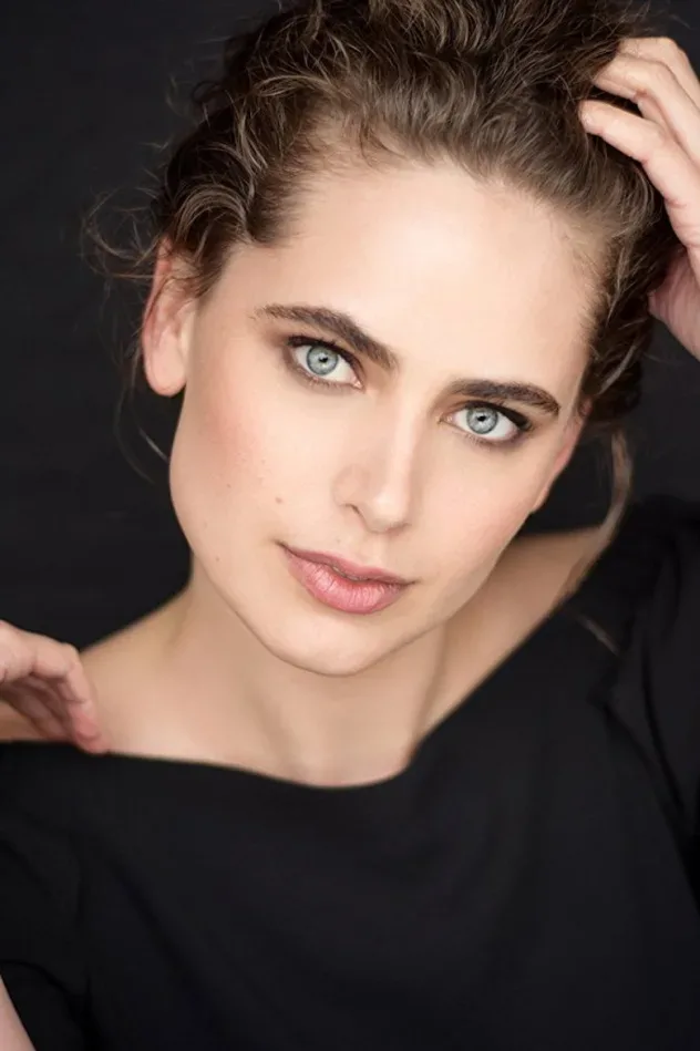 Cover image for Cecilia Deacon