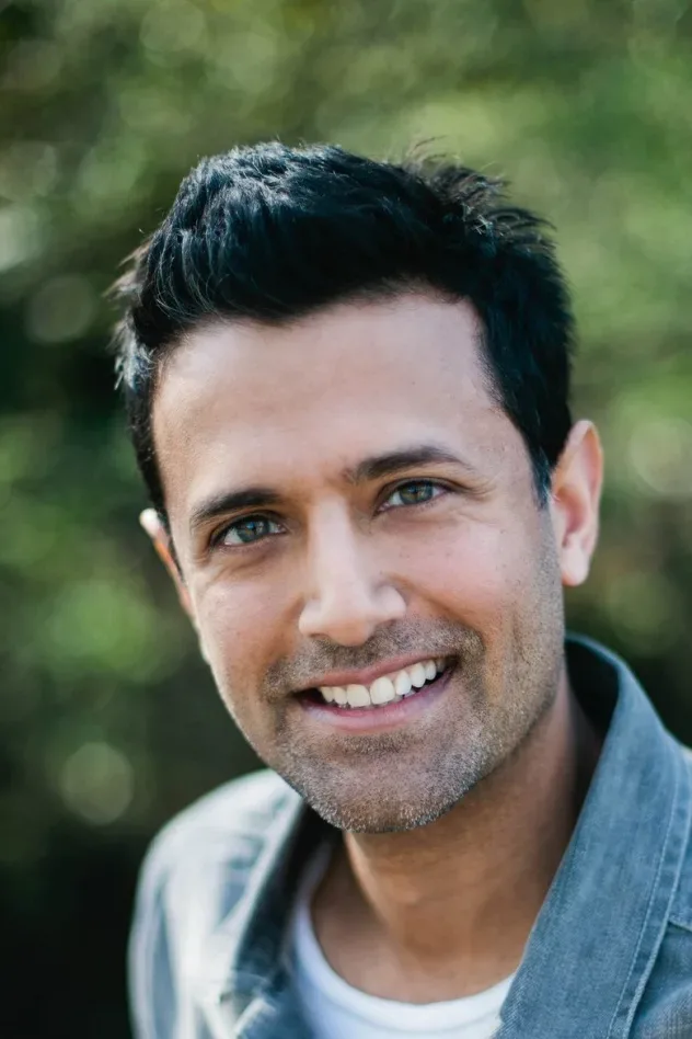 صورة الغلاف لـ Navin Chowdhry