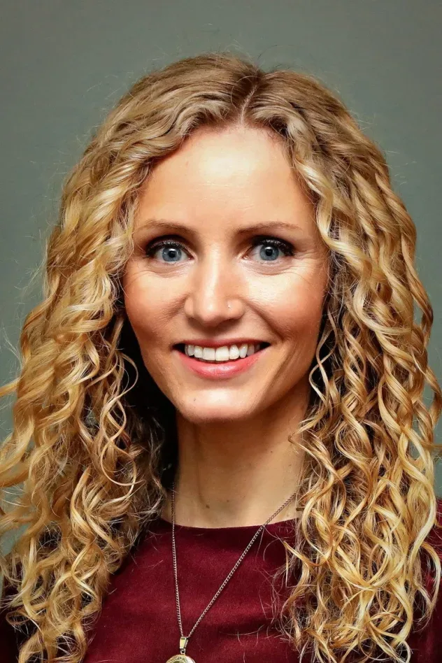 Обложка для Suzannah Lipscomb