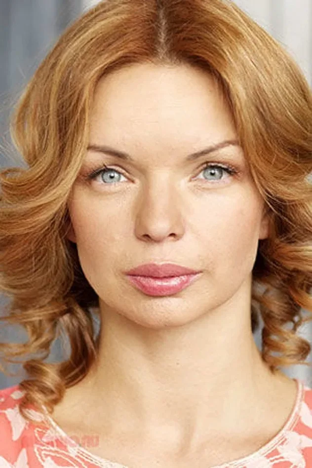 Alisa Grebenshchikova için kapak görseli
