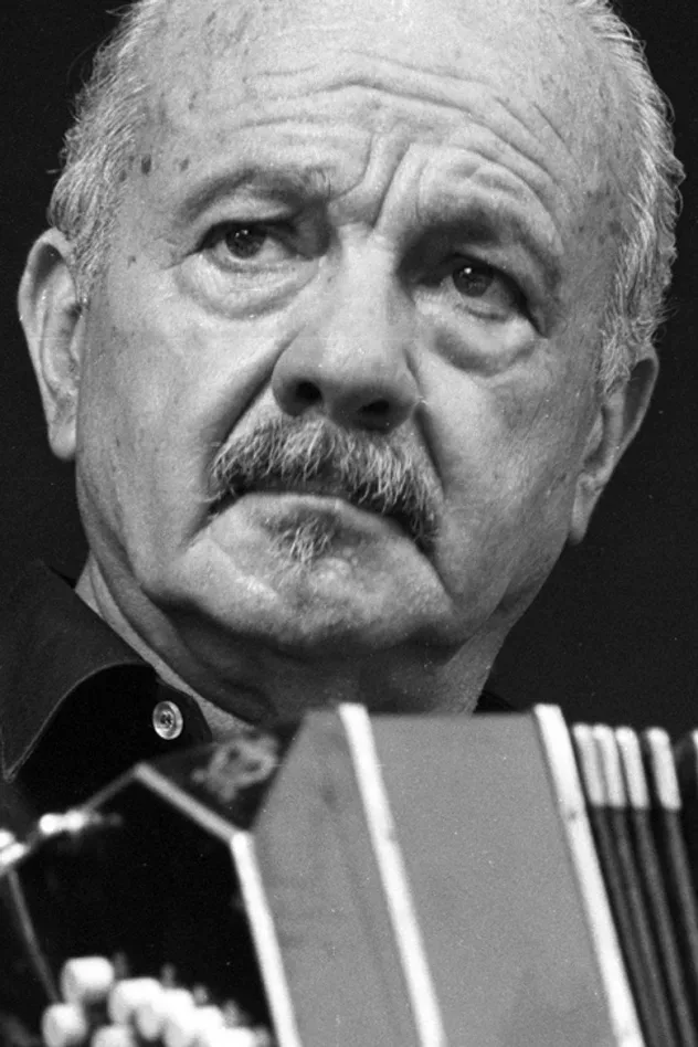 Cover image for Astor Piazzolla