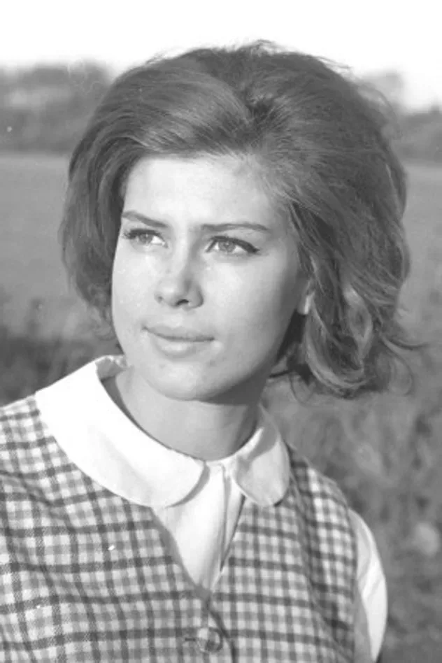 Обложка для Sophie Agacinski