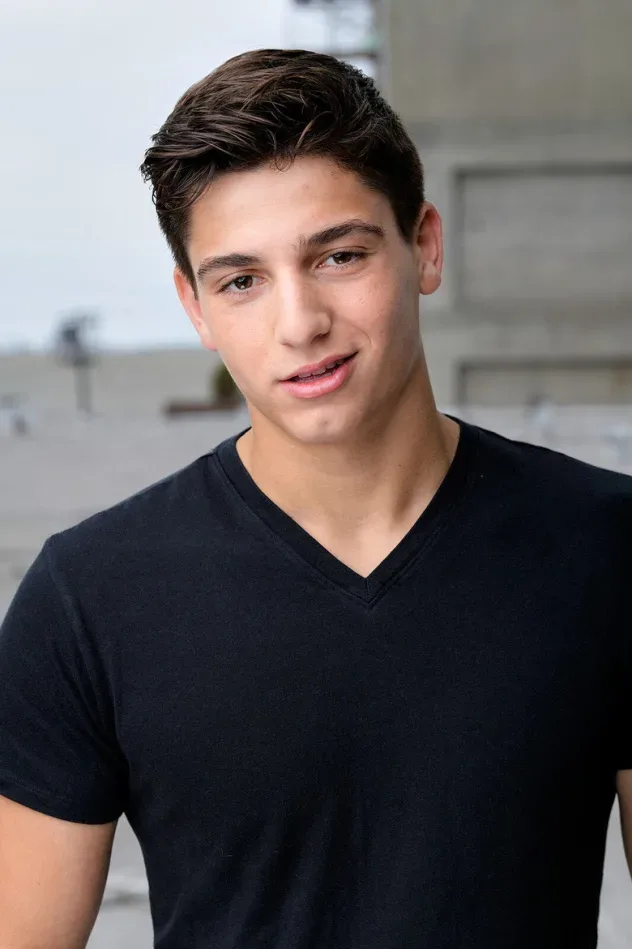 صورة الغلاف لـ Chase Vacnin