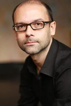 Обложка для Gilbert Traïna