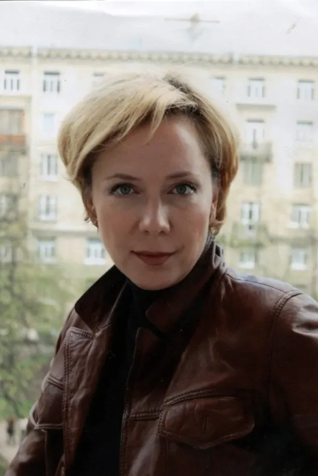 صورة الغلاف لـ Elena Simonova