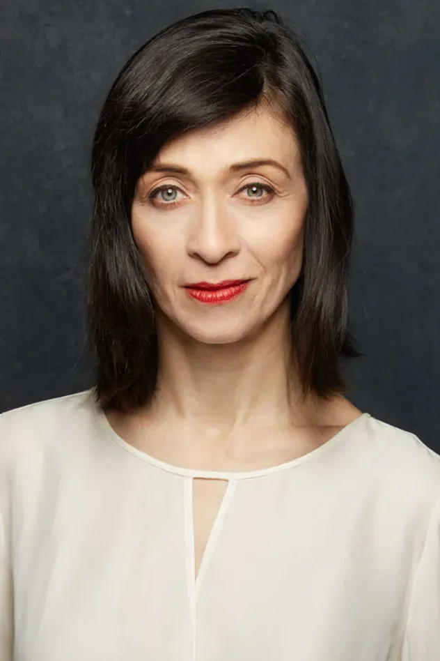 Charin Alvarez için kapak görseli