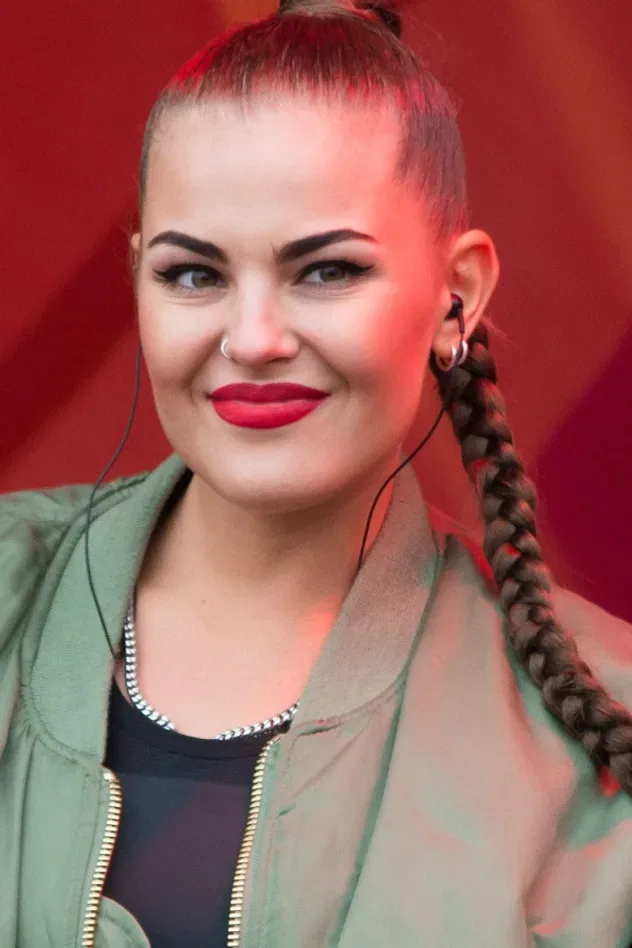 Обложка для Sonya Tayurskaya