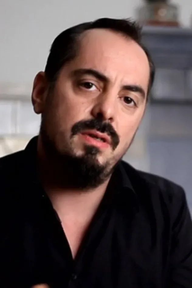 Cover image for Dániel Mogács