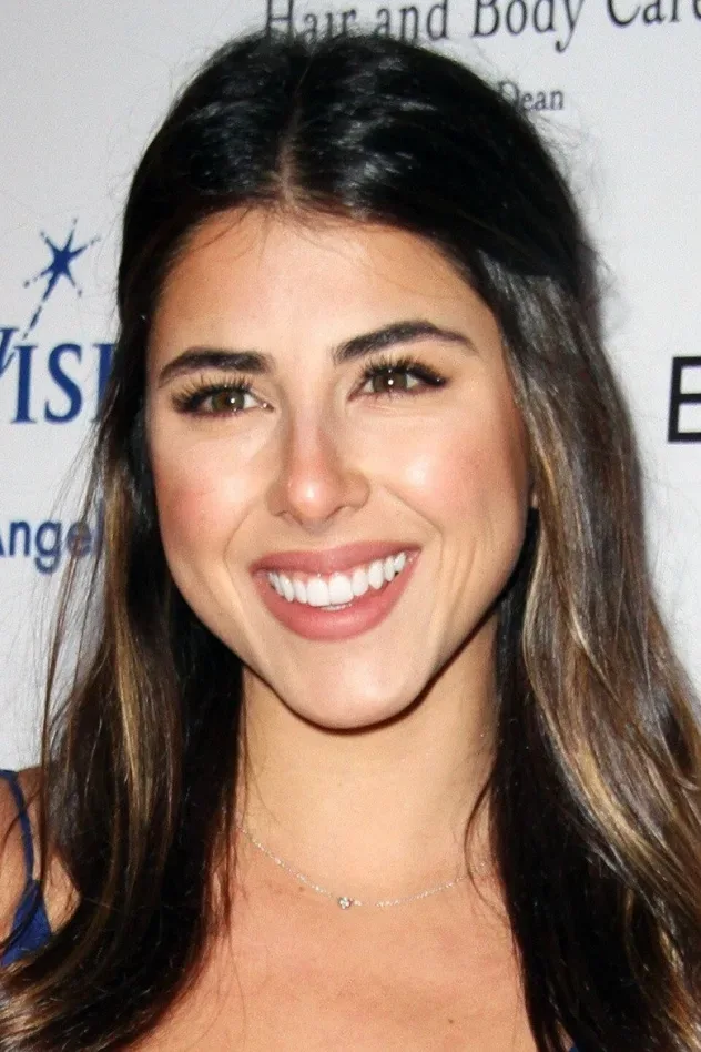 Imagen de portada para Daniella Monet