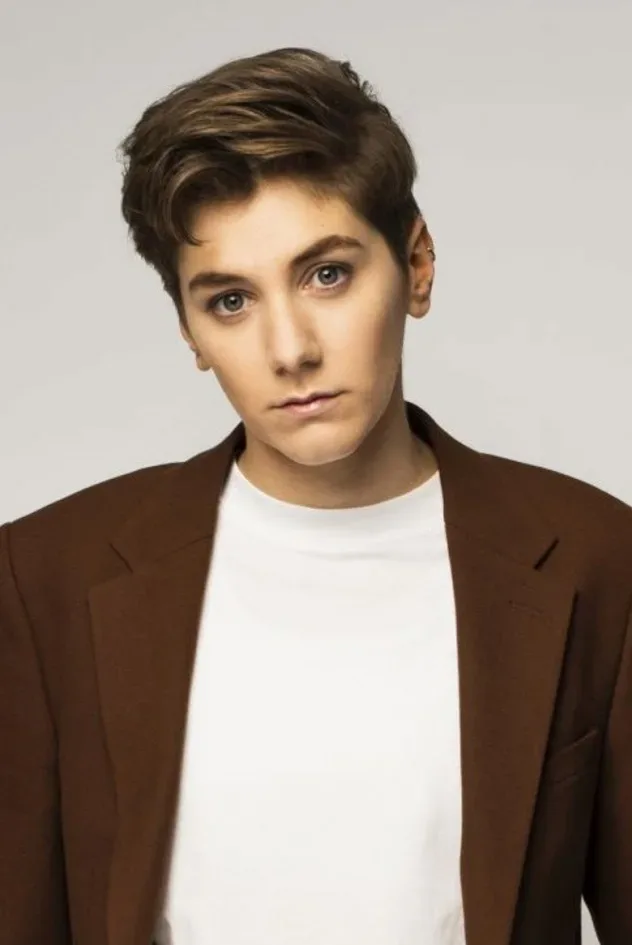 صورة الغلاف لـ Sarah Keyworth