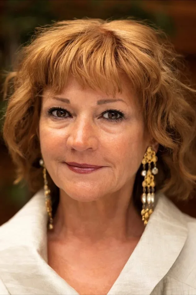 Annie Hulley için kapak görseli