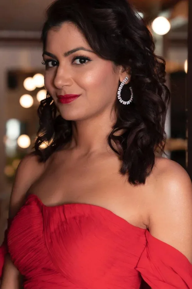 Обложка для Sriti Jha