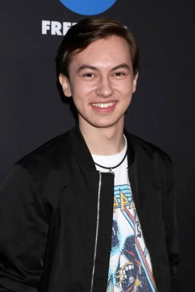 Обложка для Hayden Byerly