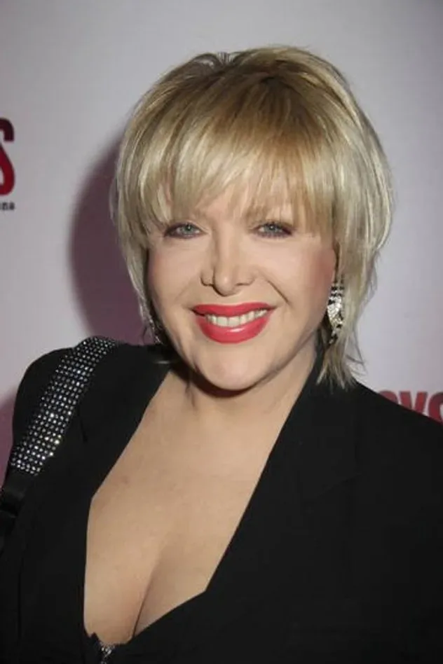 Обложка для Gennifer Flowers