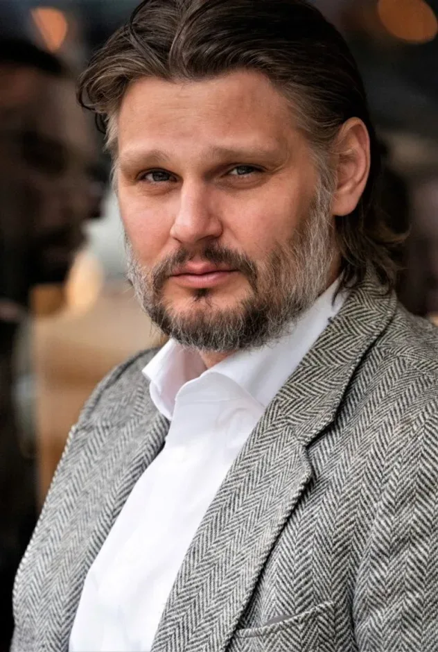 Обложка для Roland von Kummant