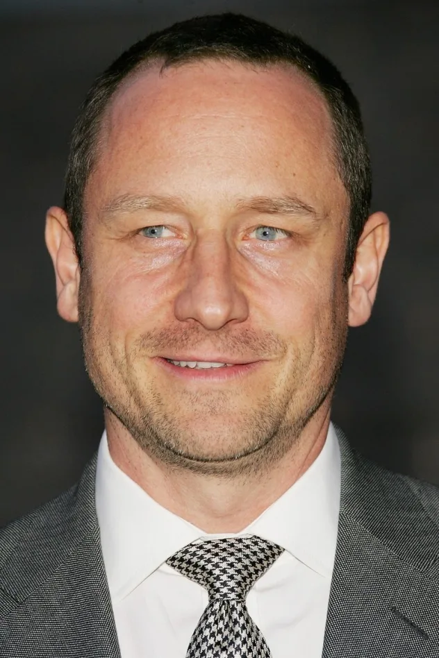 Sam Robards photo