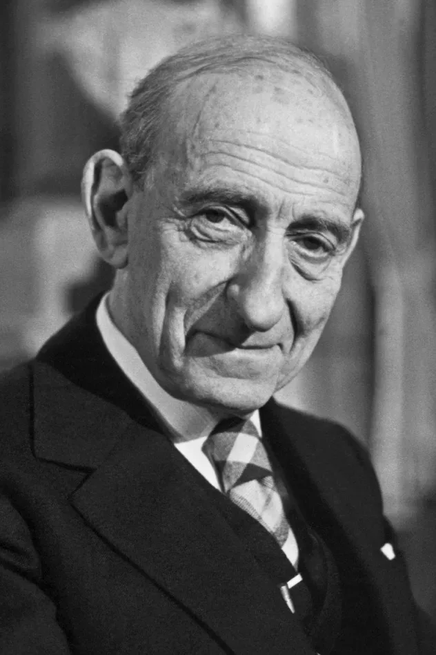 Обложка для Raymond Aron