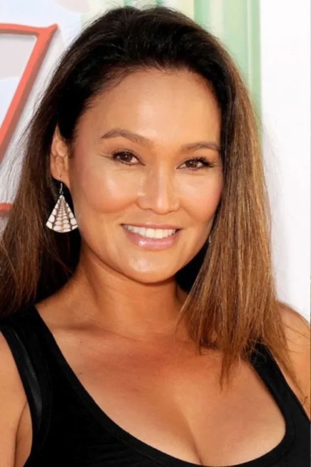 Imagen de portada para Tia Carrere