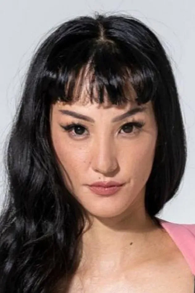 صورة الغلاف لـ Louise Cho