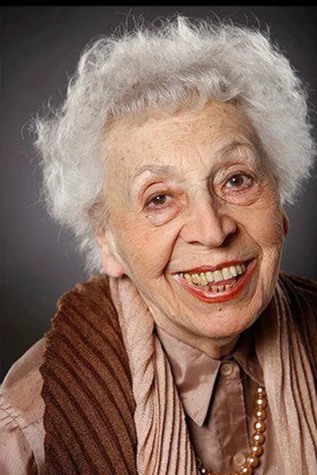 Márta Bakó için kapak görseli