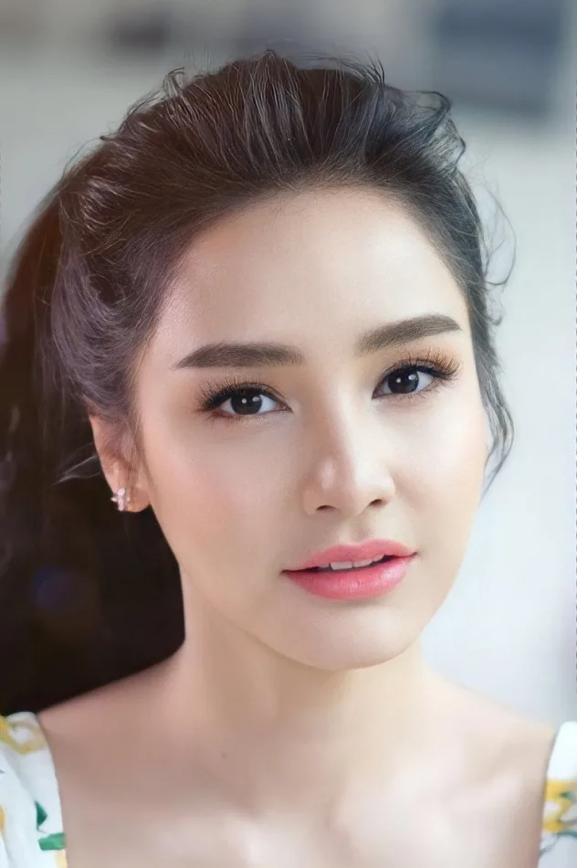 صورة ภักษร ไชยมงคล
