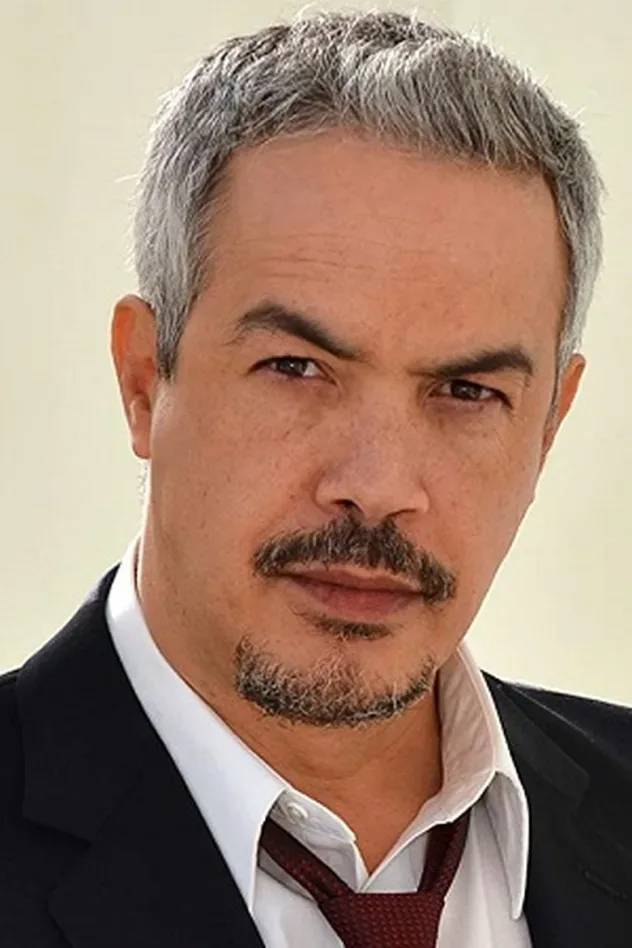 Imagen de portada para Julian Scott Urena