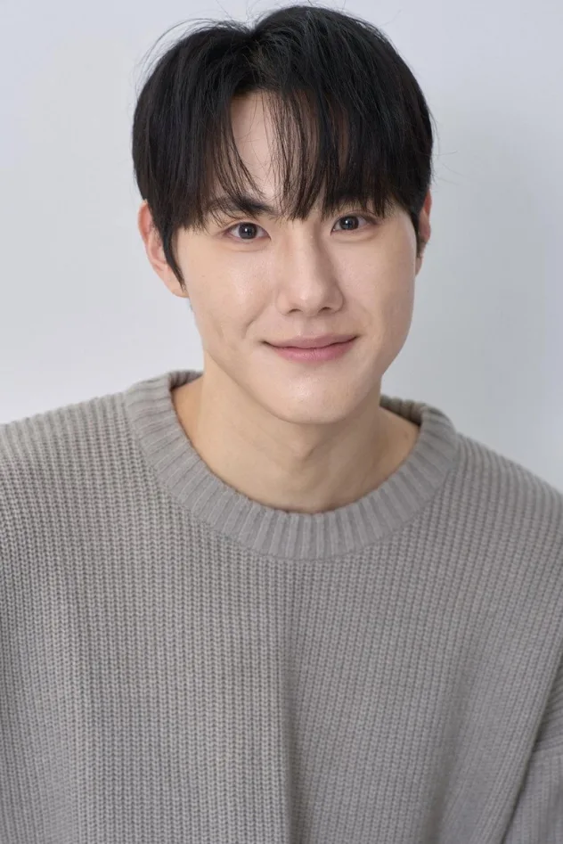 이동건