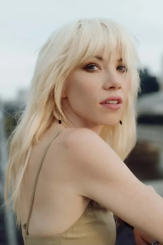 Imagen de portada para Carly Rae Jepsen