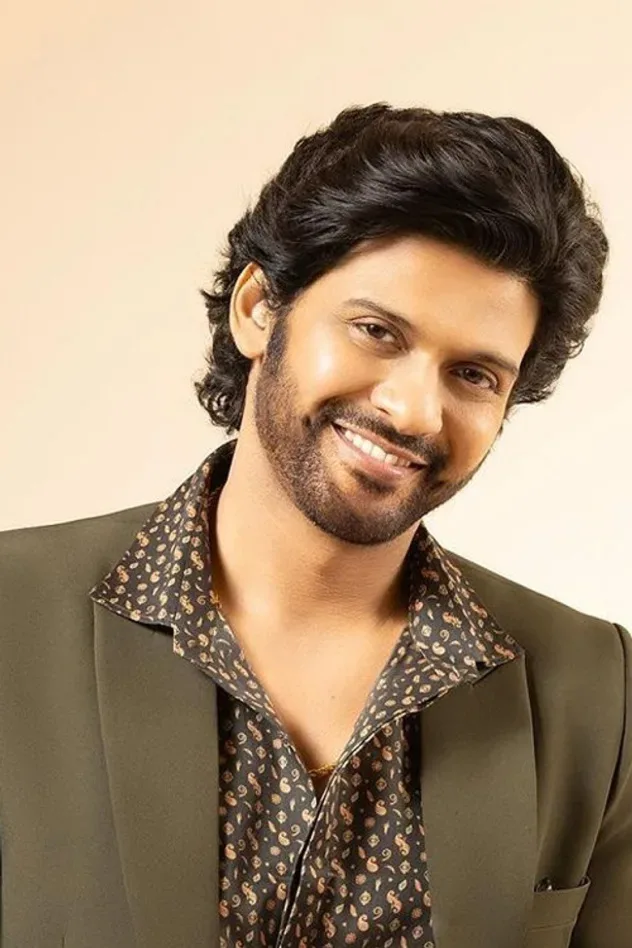 Naveen Polishetty için kapak görseli