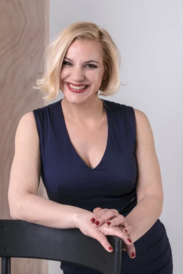 Обложка для Karin Komljanec