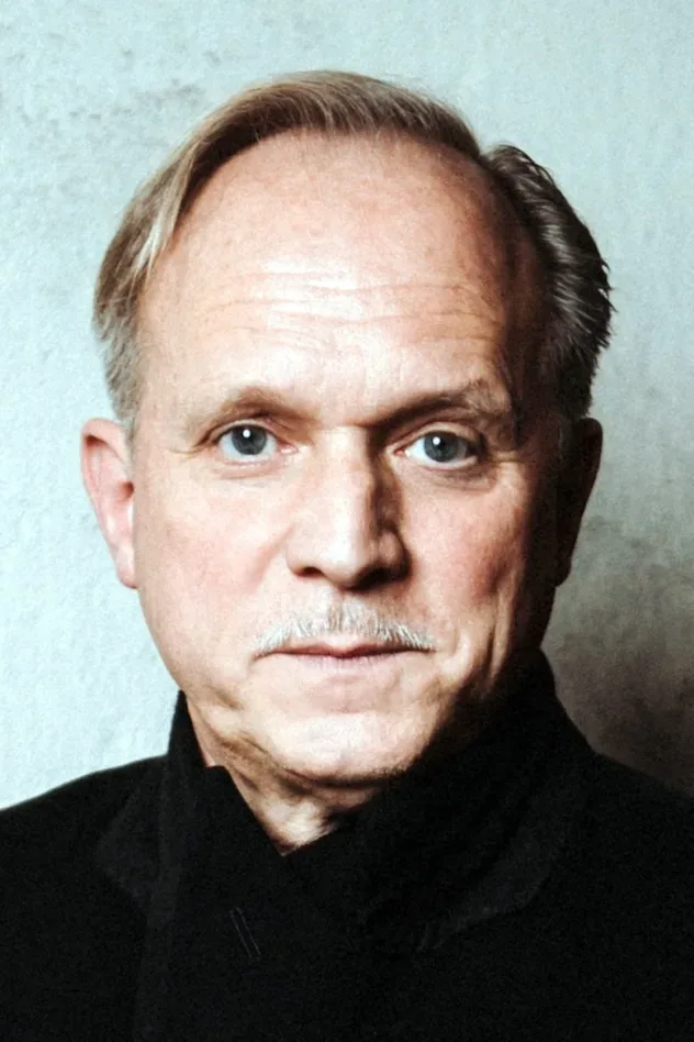 Cover image for Ulrich Tukur