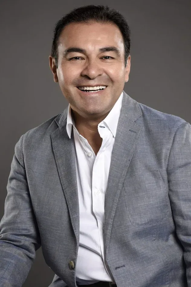 Cover image for Mario Castañeda