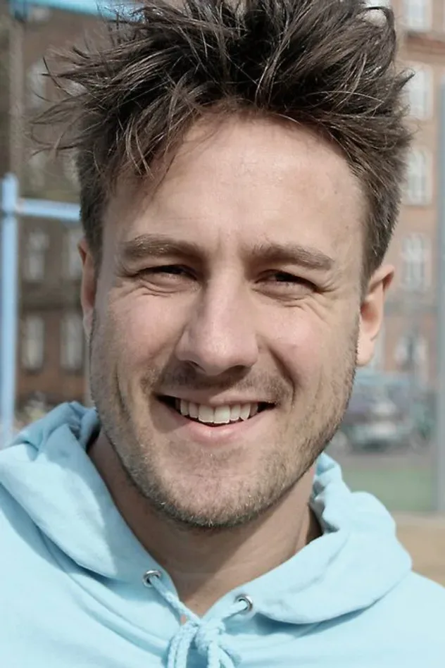 Обложка для Jonas Madsen