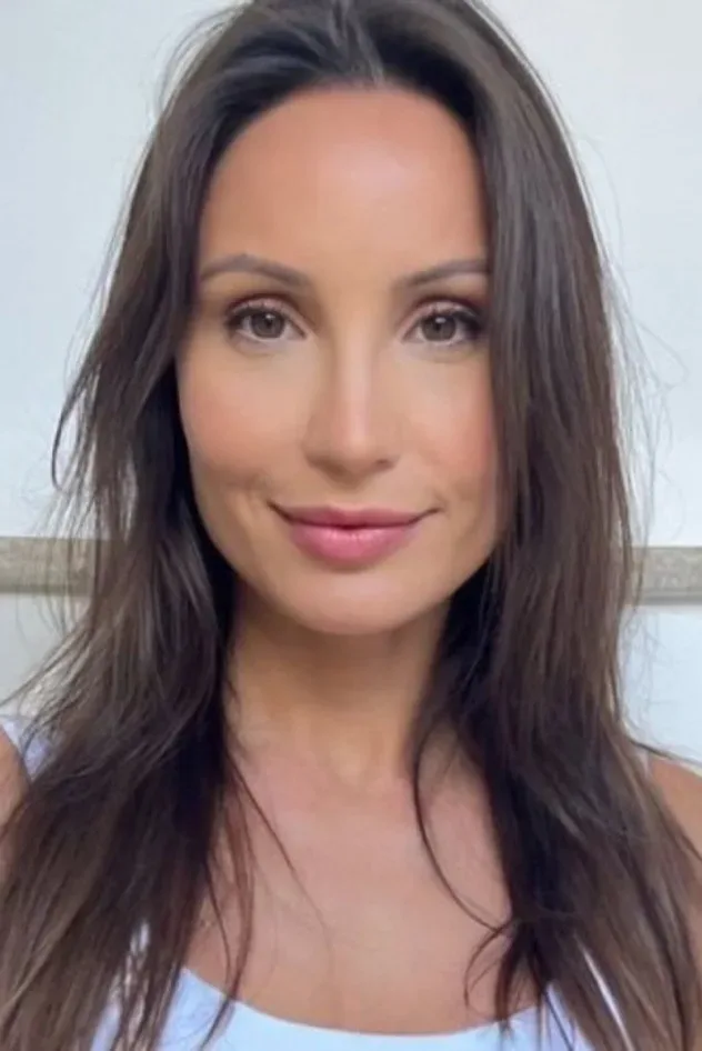Обложка для Paola Rodrigues