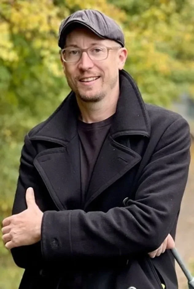Обложка для Robbie Cumming