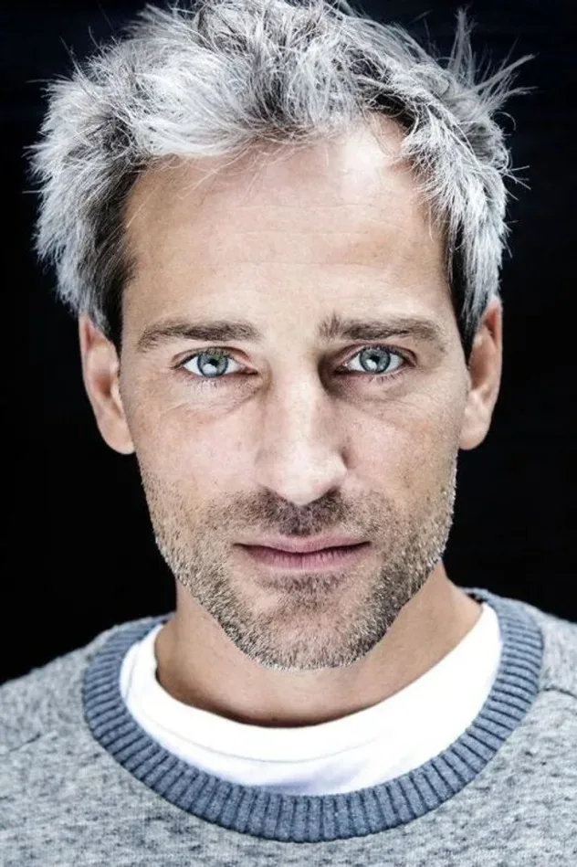 Обложка для Oliver Bjerrehuus