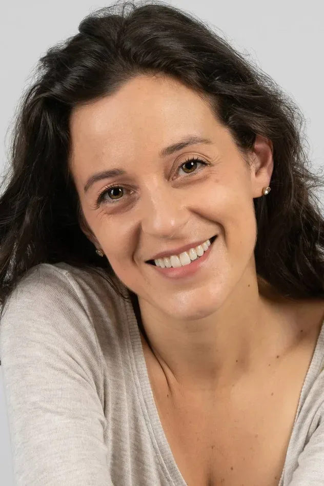 Ana Clara Fischer için kapak görseli