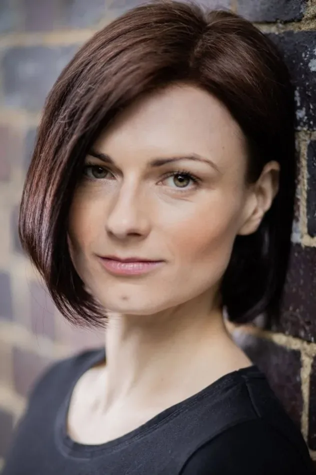 Обложка для Hayley Considine