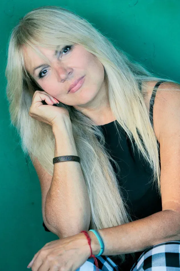 صورة الغلاف لـ Rena Dumont