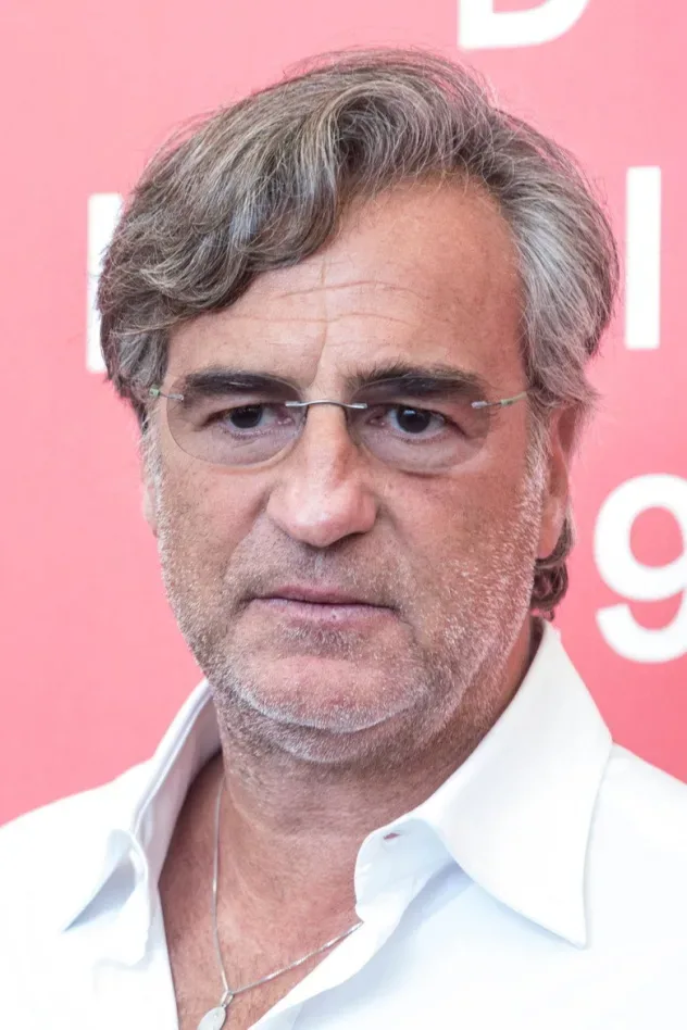 صورة الغلاف لـ Max Tortora