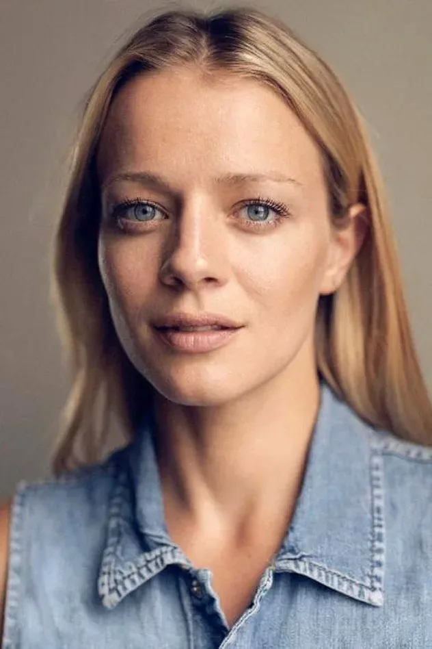 Imagen de portada para Julie McLellan