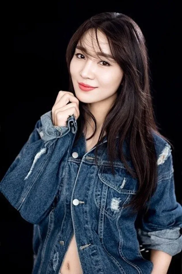 صورة الغلاف لـ Chen Rong