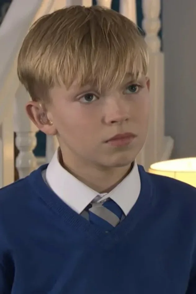 Обложка для Noah Holdsworth