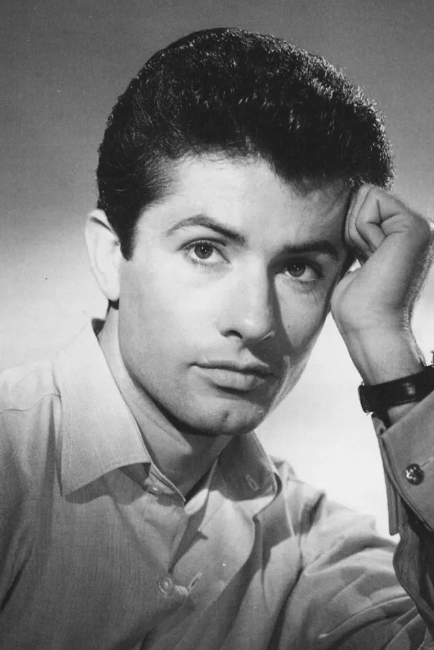 Imagen de portada para George Chakiris